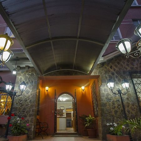 Hotel Carolina Montecarlo Quito Exterior photo