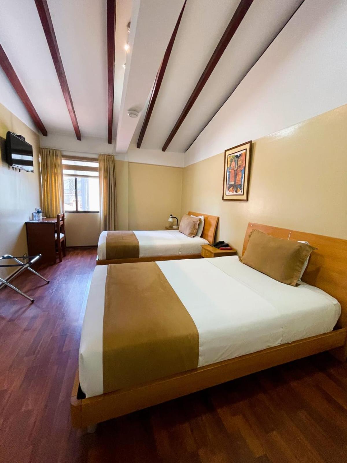 Hotel Carolina Montecarlo Quito Exterior photo